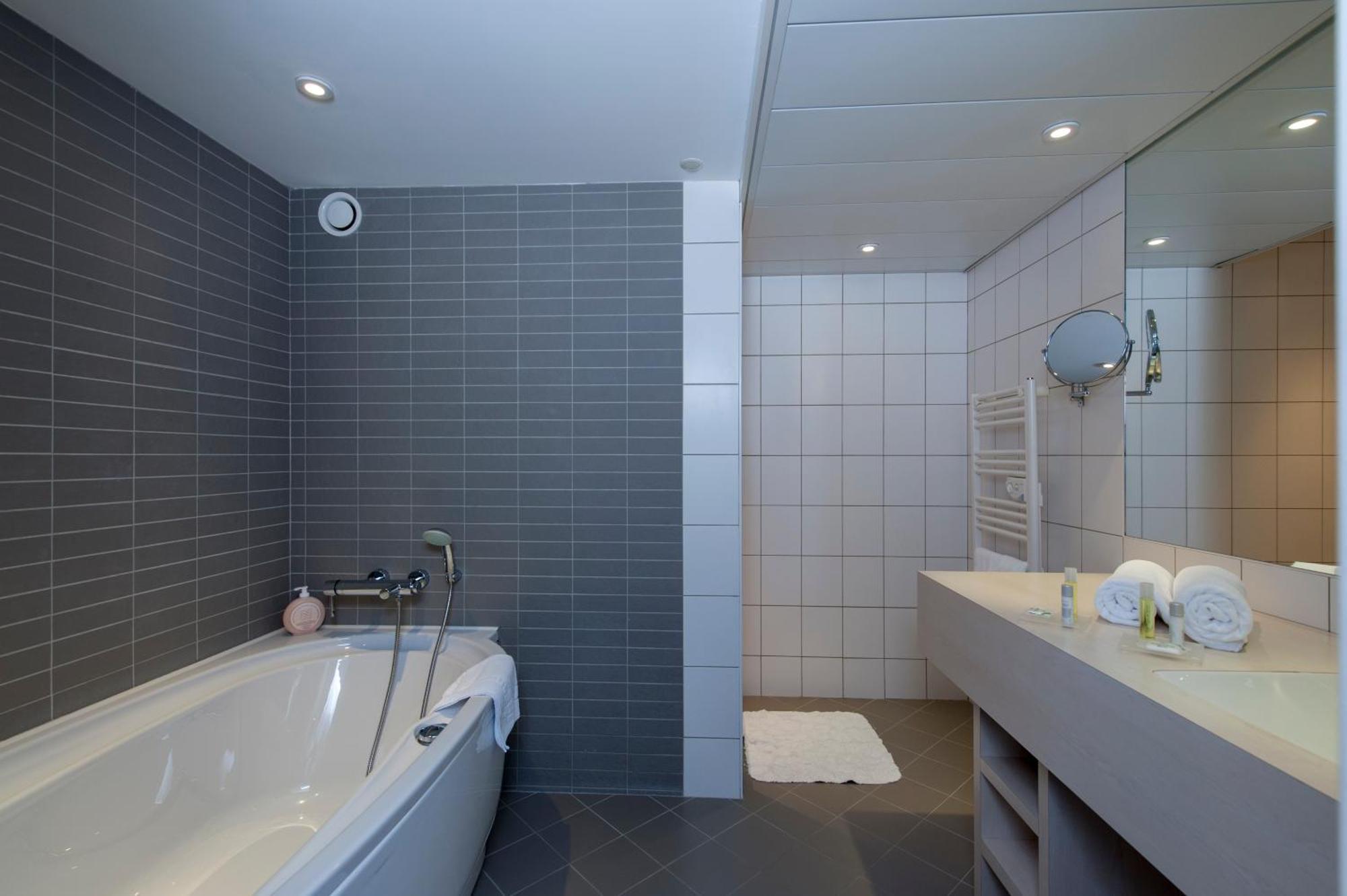 Brit Hotel Belfort Centre-Le Boreal Esterno foto