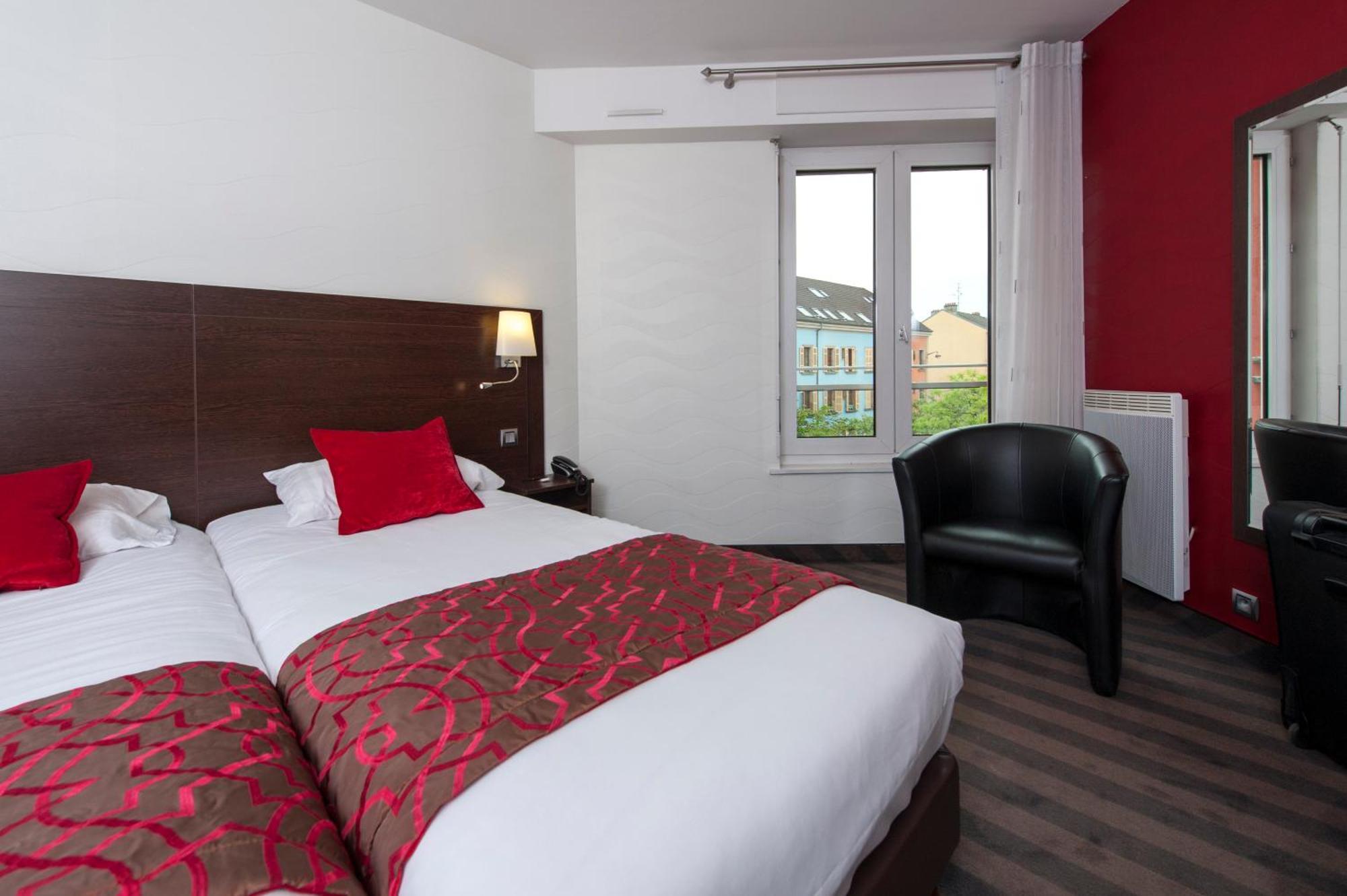 Brit Hotel Belfort Centre-Le Boreal Esterno foto