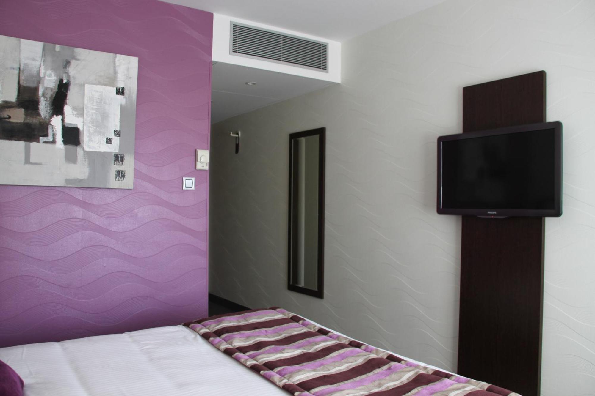 Brit Hotel Belfort Centre-Le Boreal Esterno foto